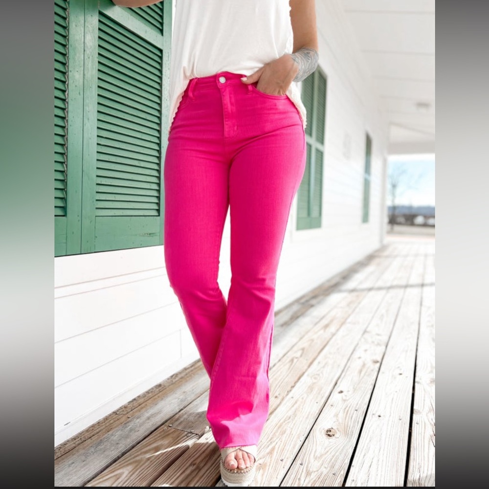 JUDY BLUE PINK FLARES SIZE 28/7